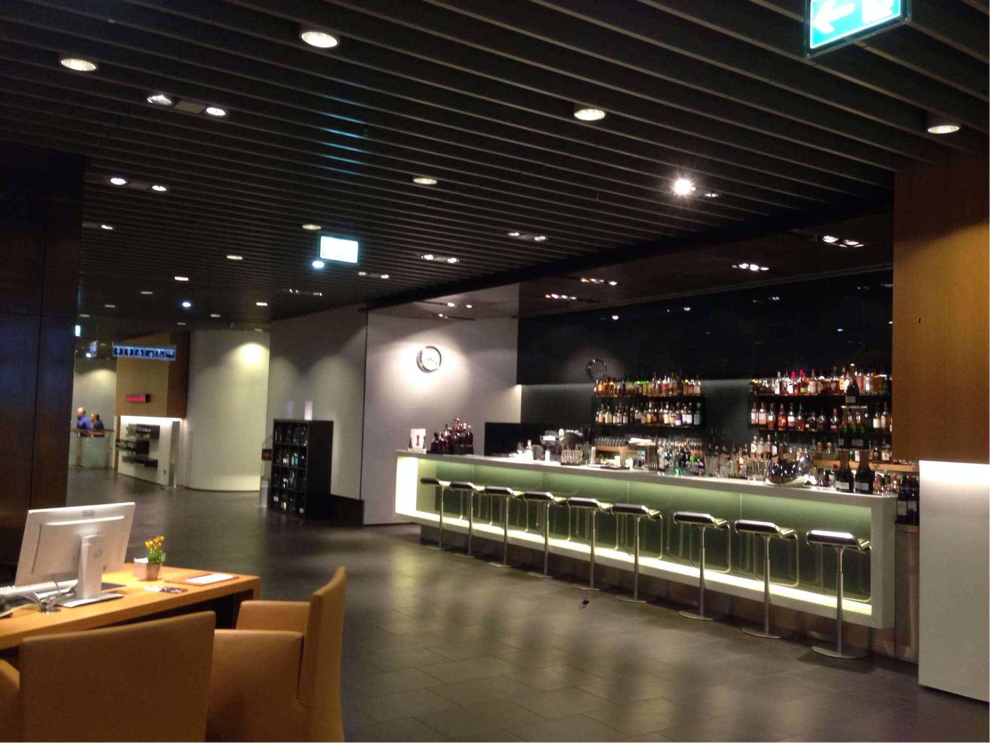 #2 of 5 images of Lufthansa First Class Lounge (Schengen)