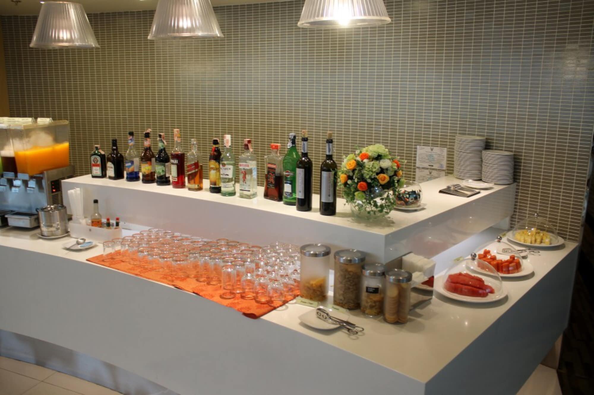 #2 of 5 images of Miracle Business Class Lounge (Level 3)