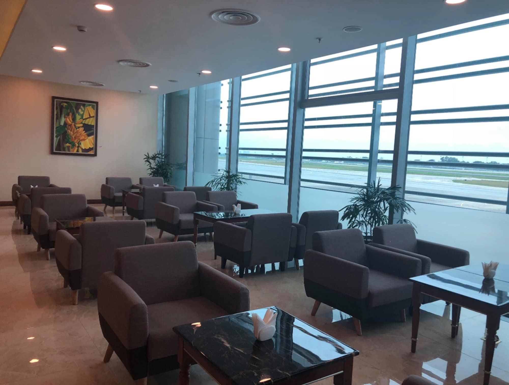#4 of 4 images of Mingalar Sky CIP Lounge