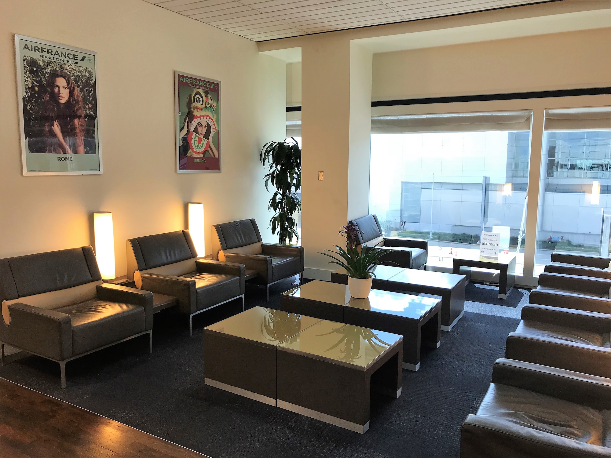 #1 of 5 images of Air France Lounge
