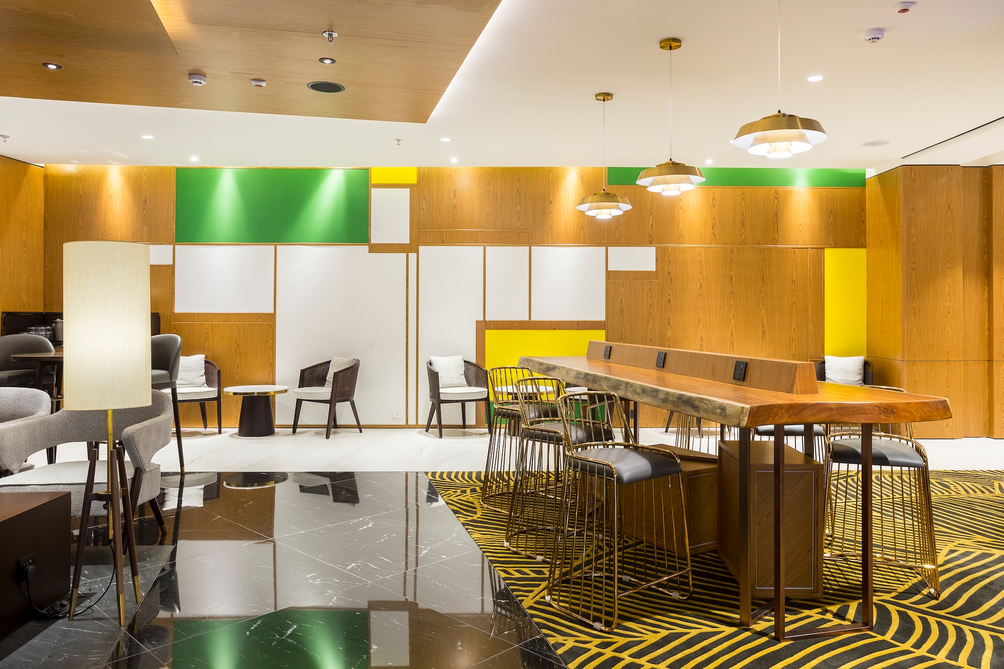 #3 of 5 images of Plaza Premium Lounge (Domestic)