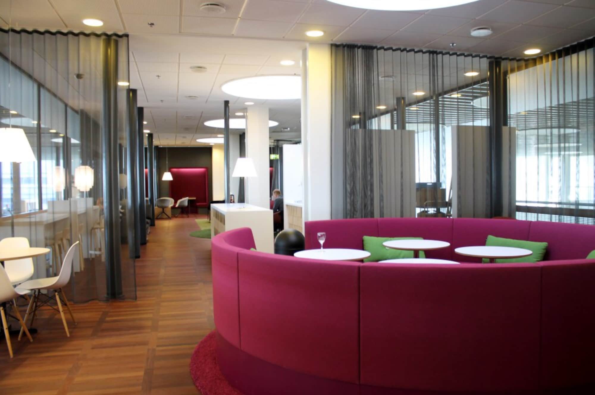 #1 of 5 images of Aspire Lounge