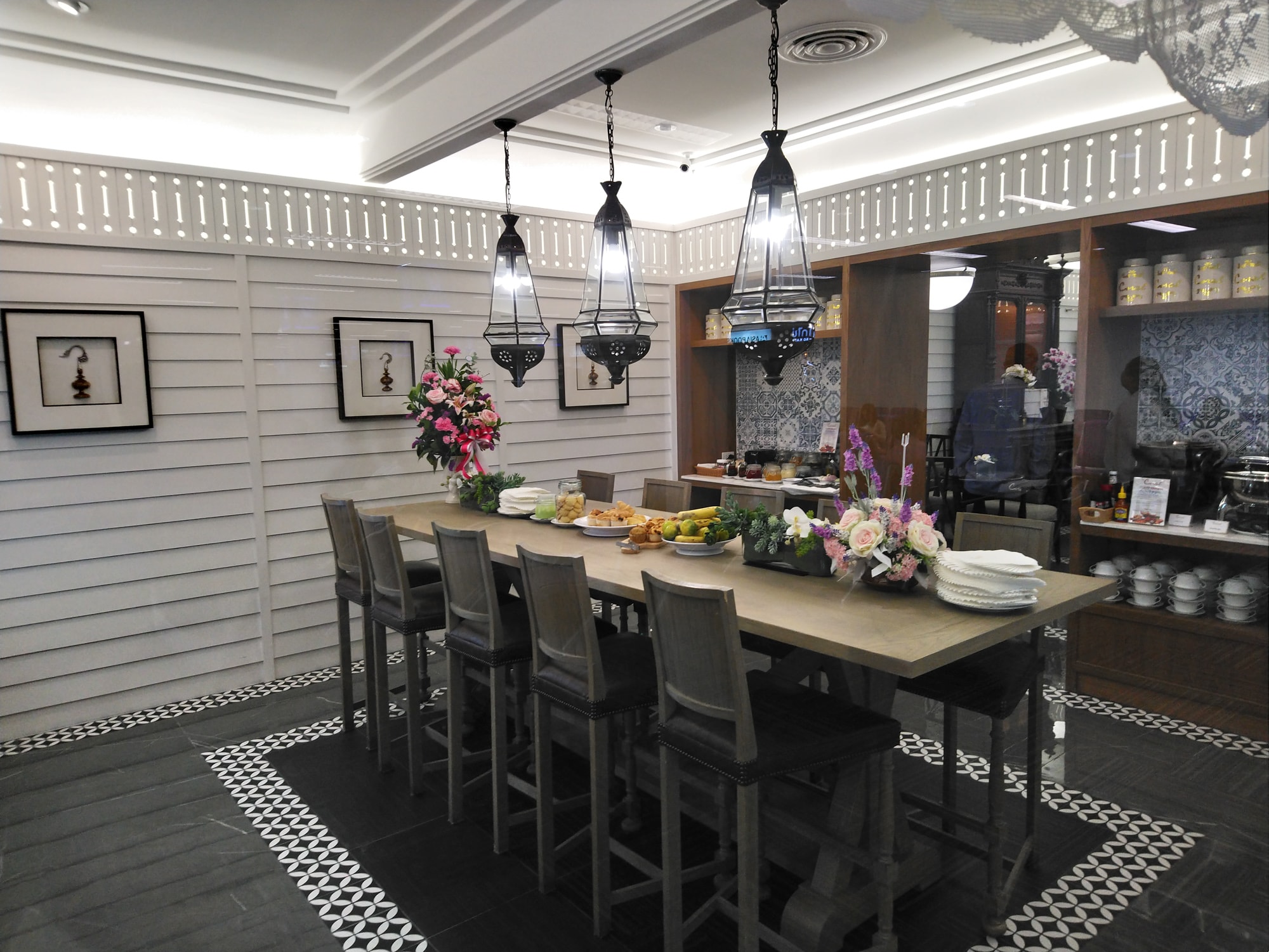 #2 of 5 images of The Coral Executive Lounge