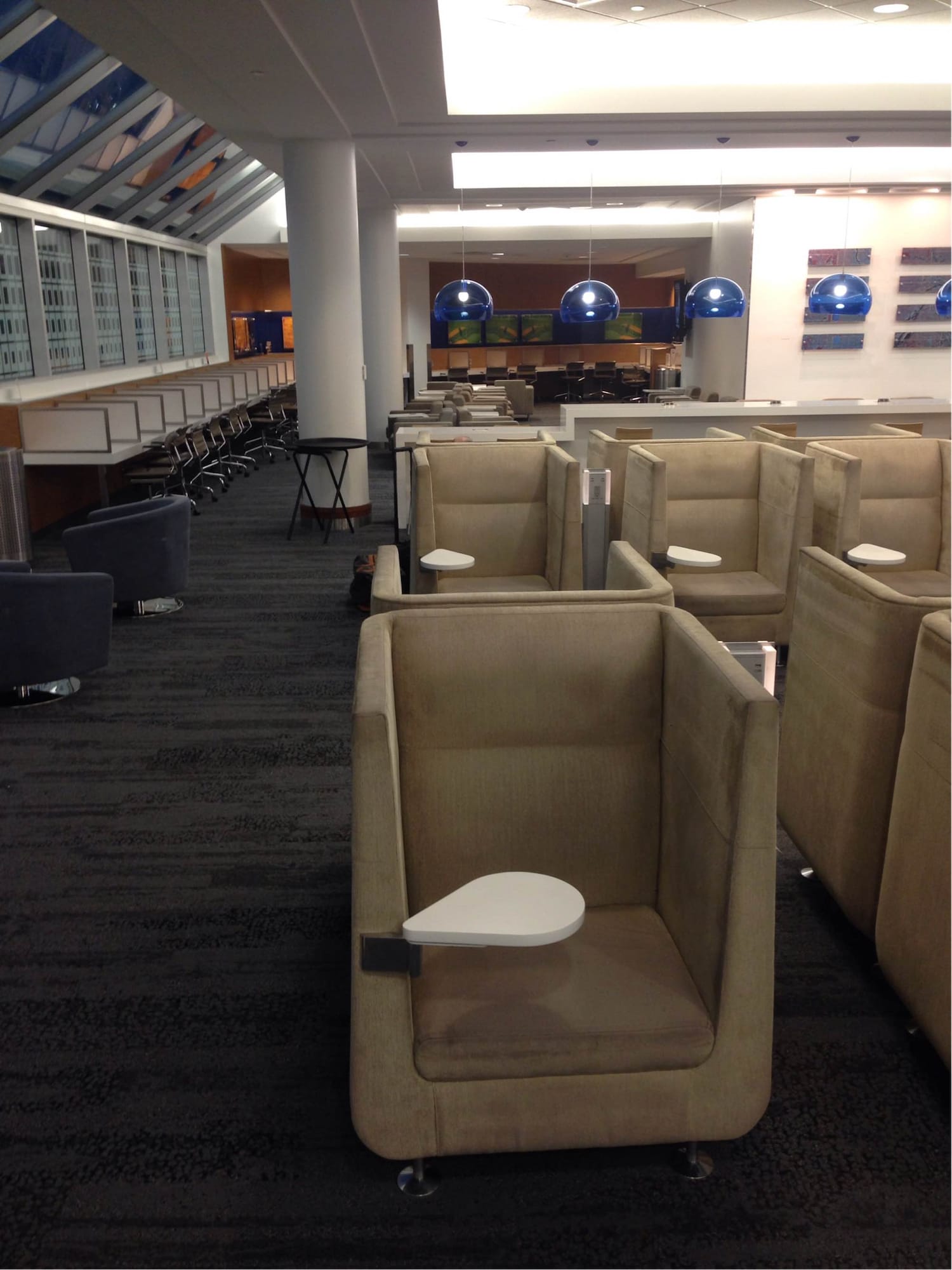 #5 of 5 images of Delta Sky Club