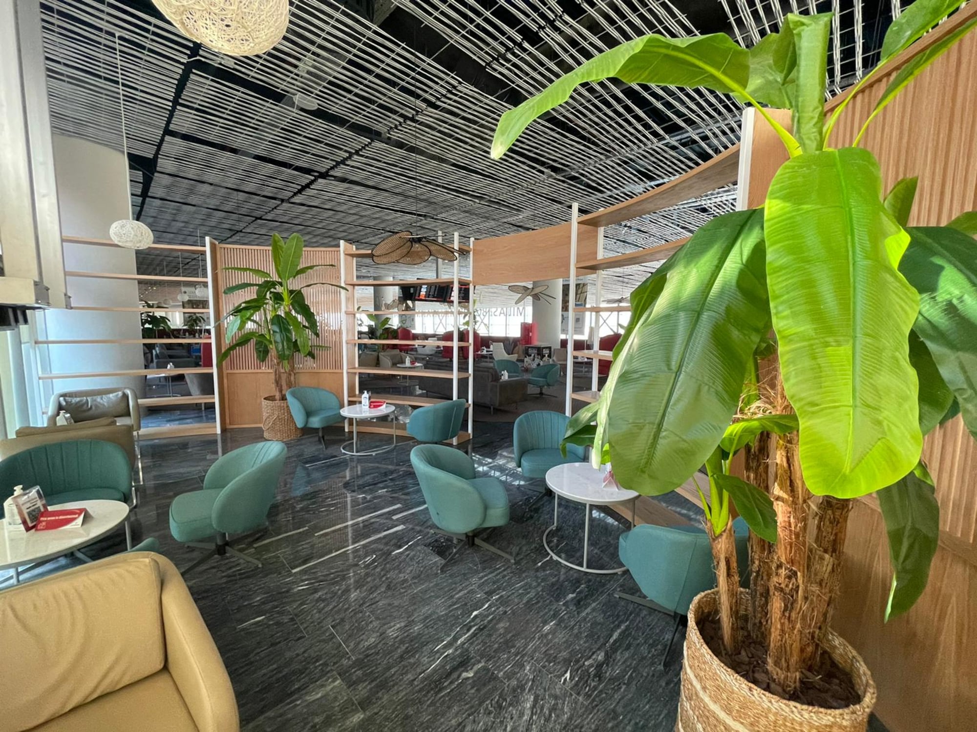 #2 of 5 images of Primeclass Lounge