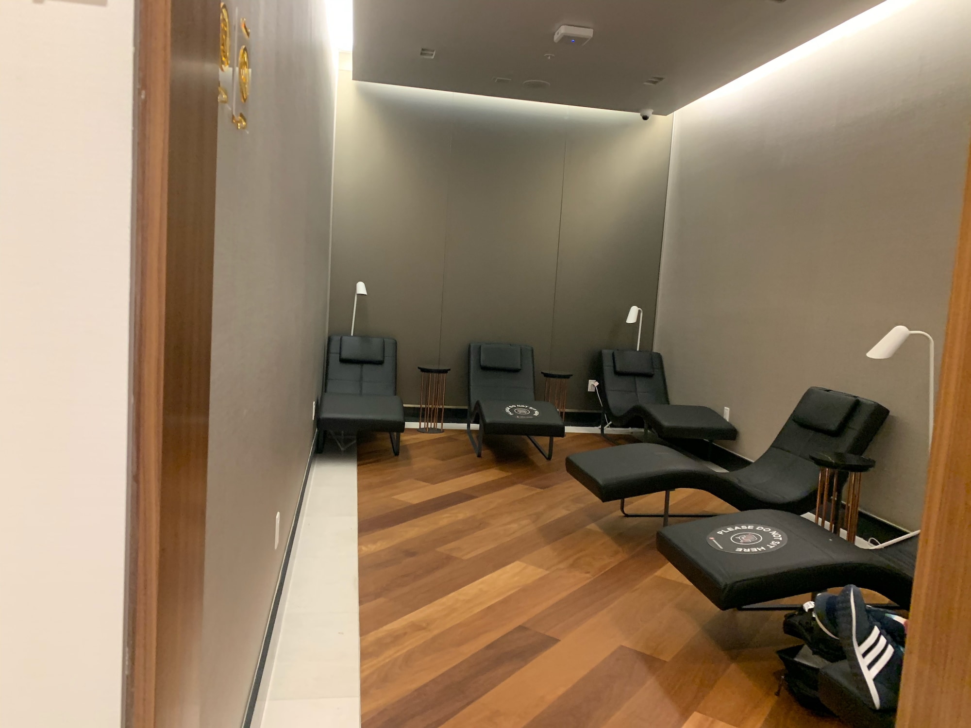 #2 of 5 images of Turkish Airlines Lounge