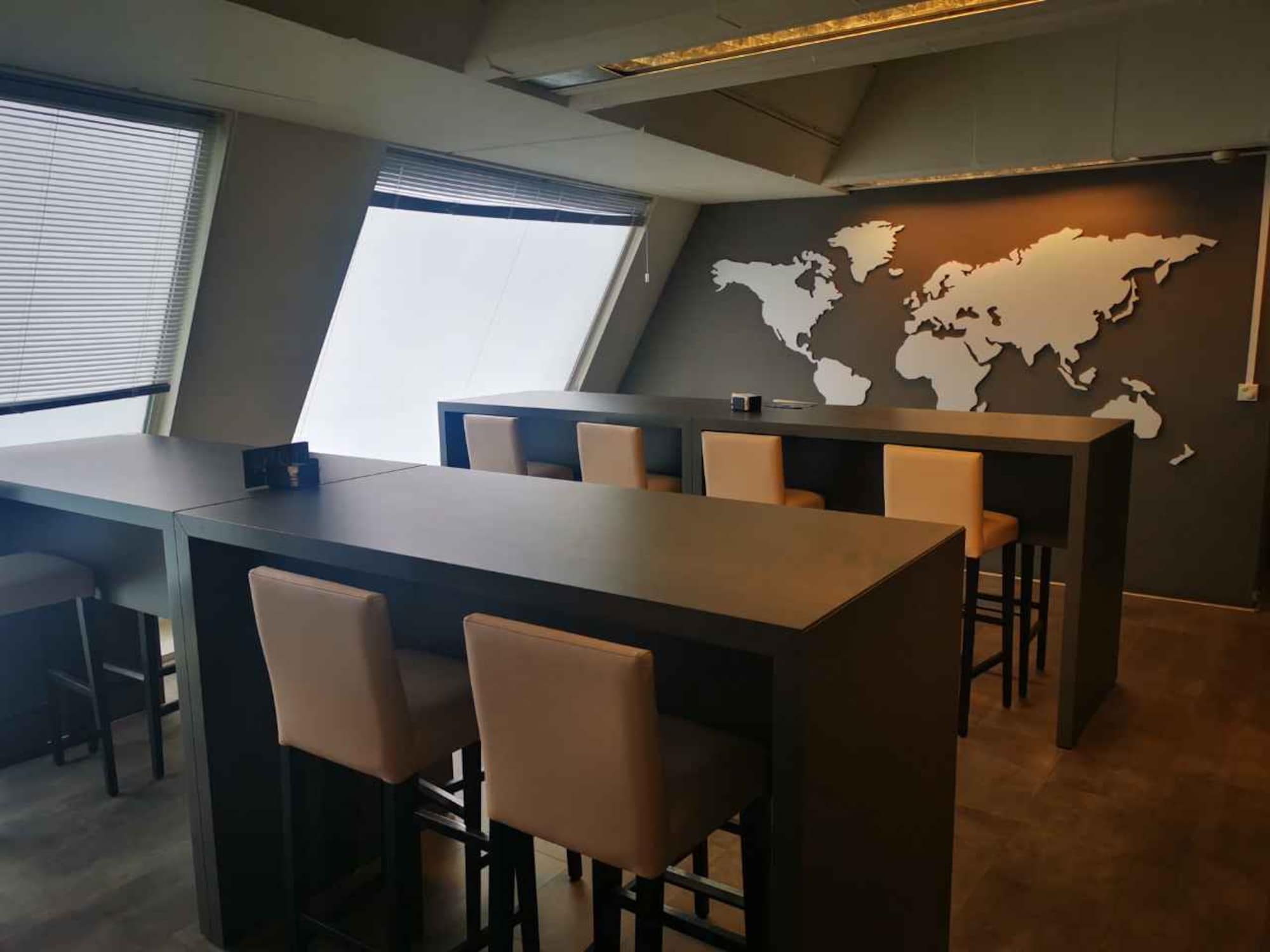 #1 of 5 images of Sala VIP