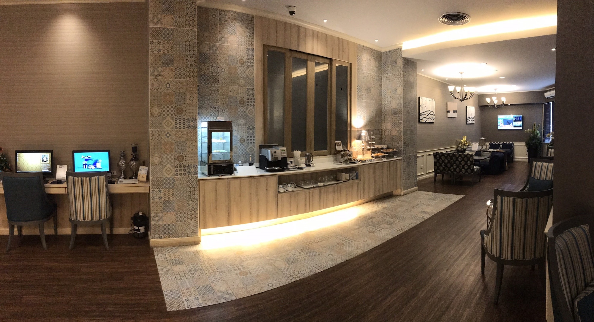#3 of 5 images of Bangkok Airways Blue Ribbon Lounge