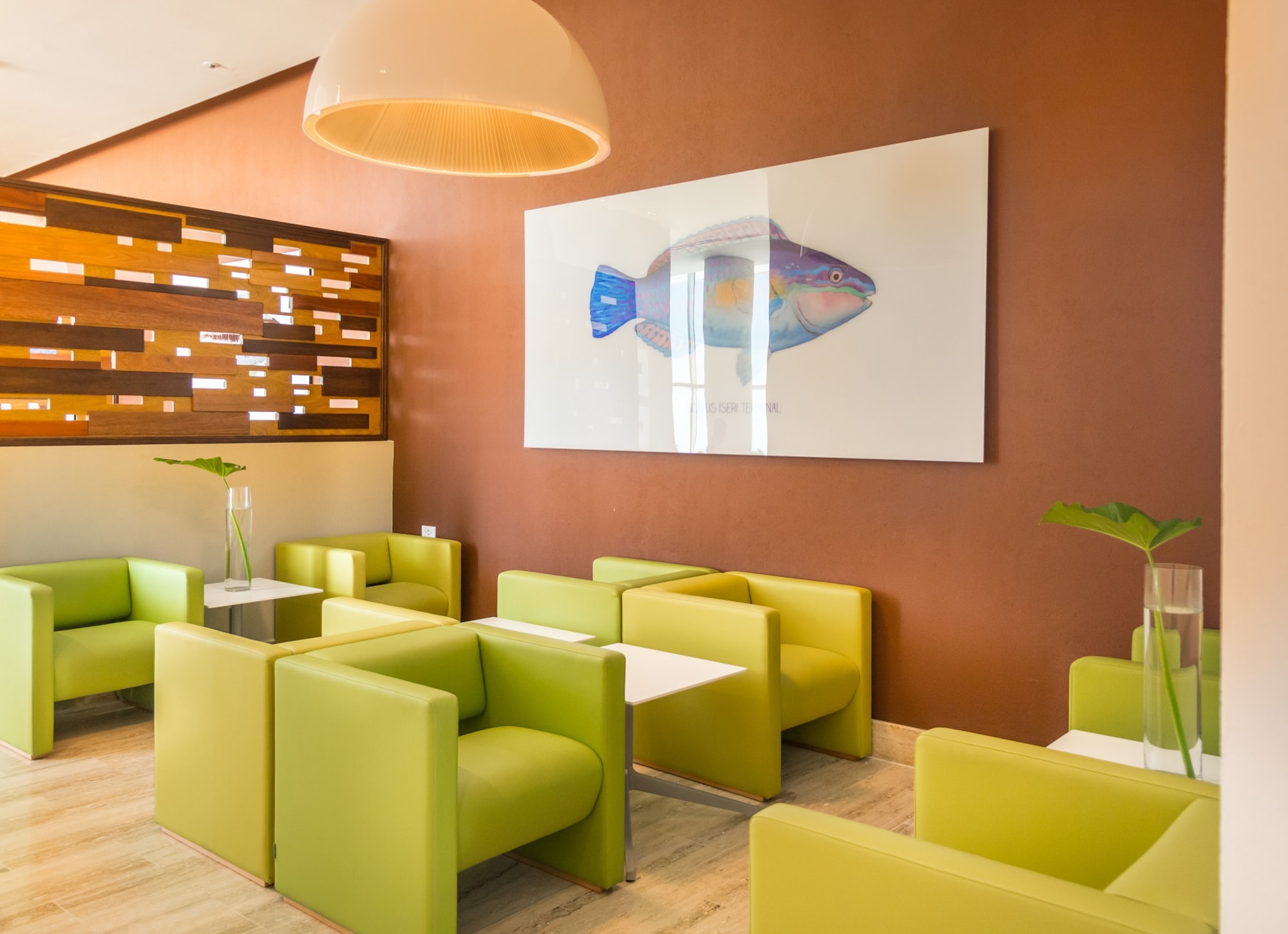 #2 of 5 images of VIP Lounge (Departures)