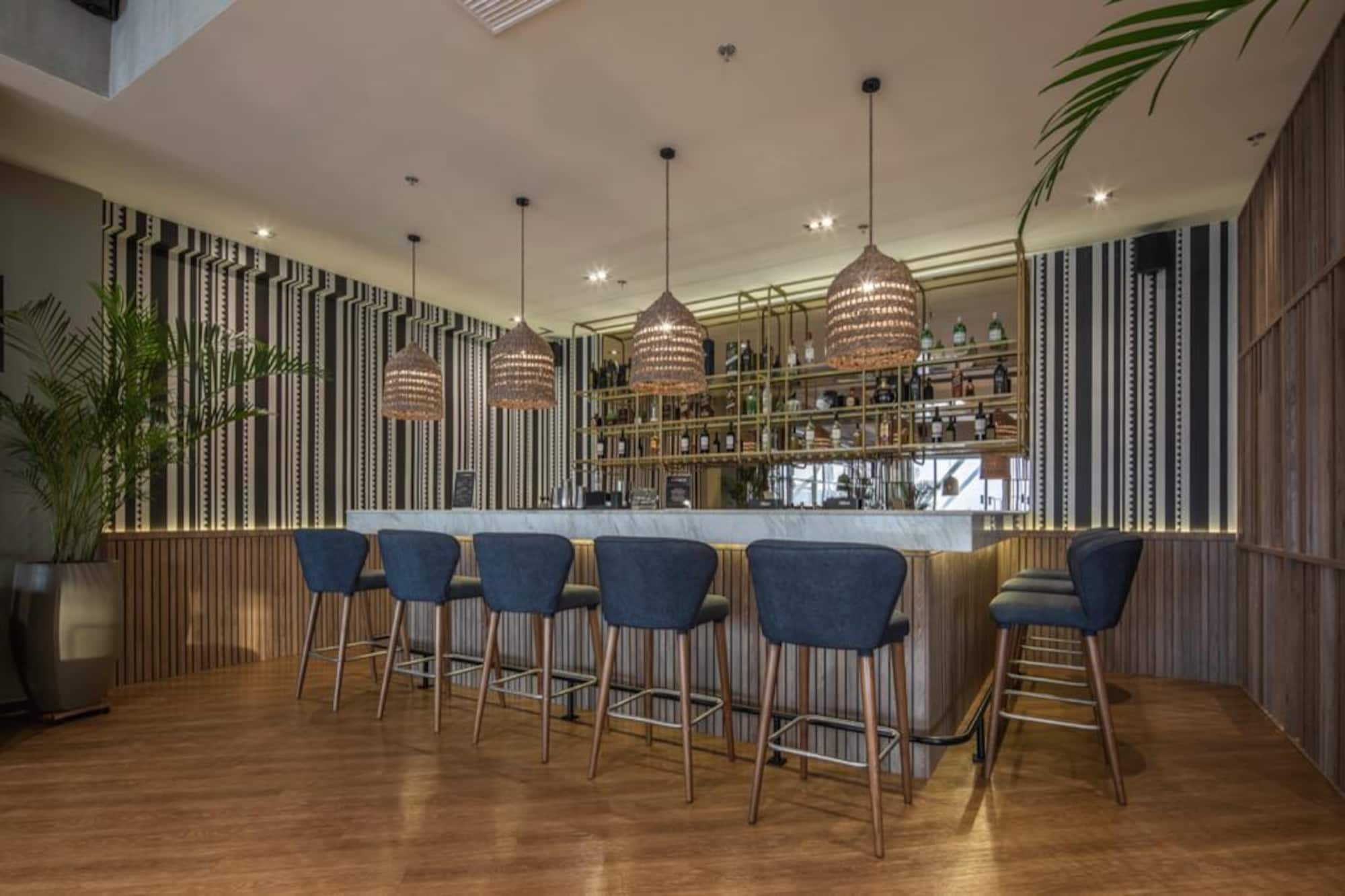 #4 of 5 images of Cumbia Lounge