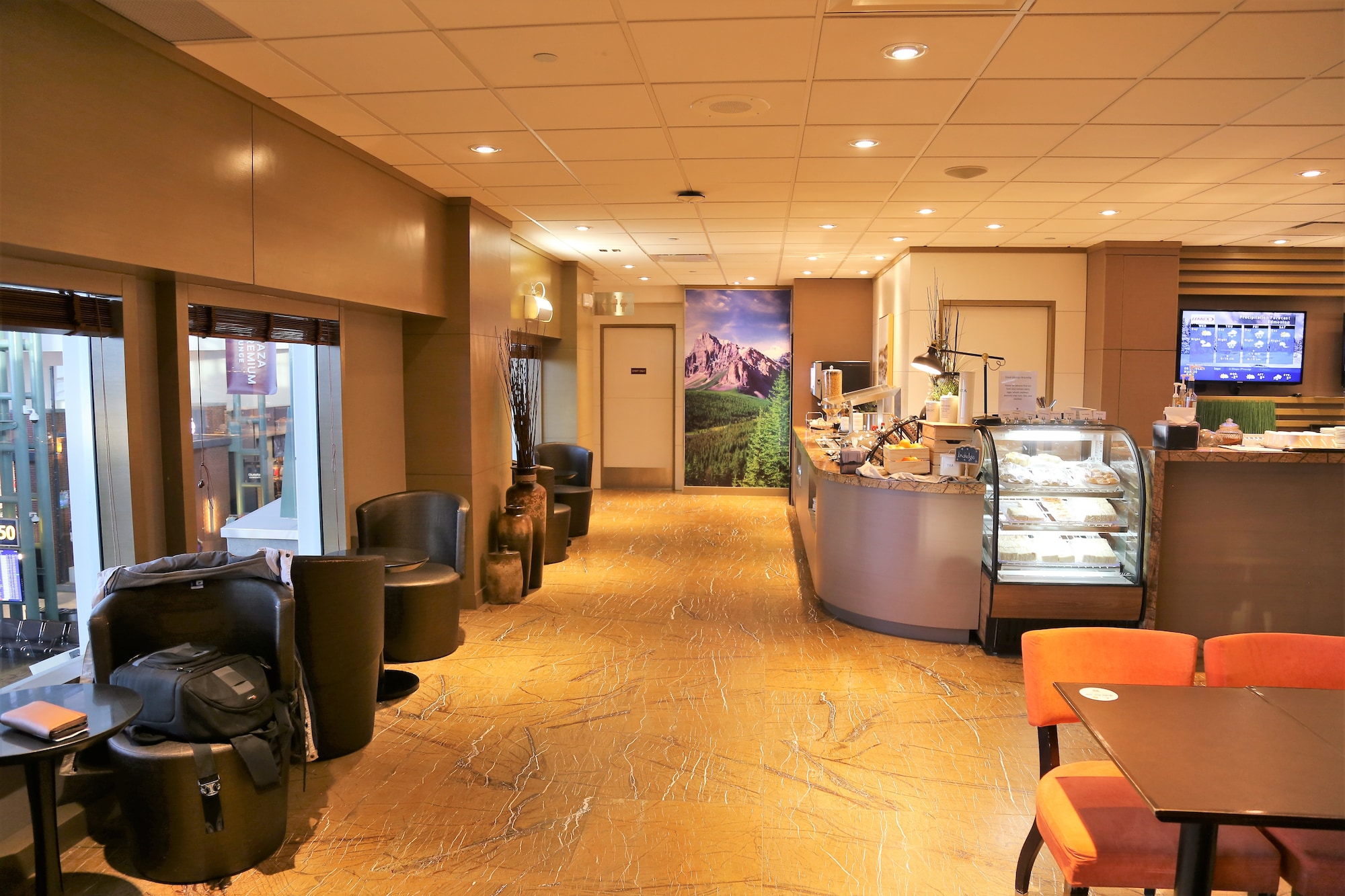 #2 of 5 images of Plaza Premium Lounge