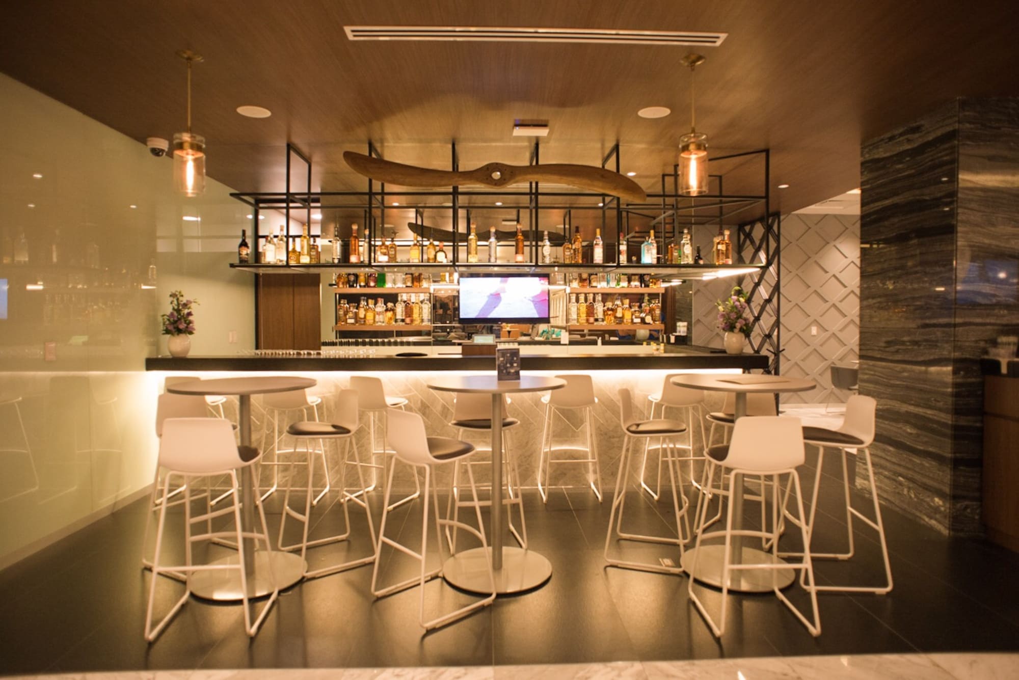 #2 of 5 images of The Centurion Lounge