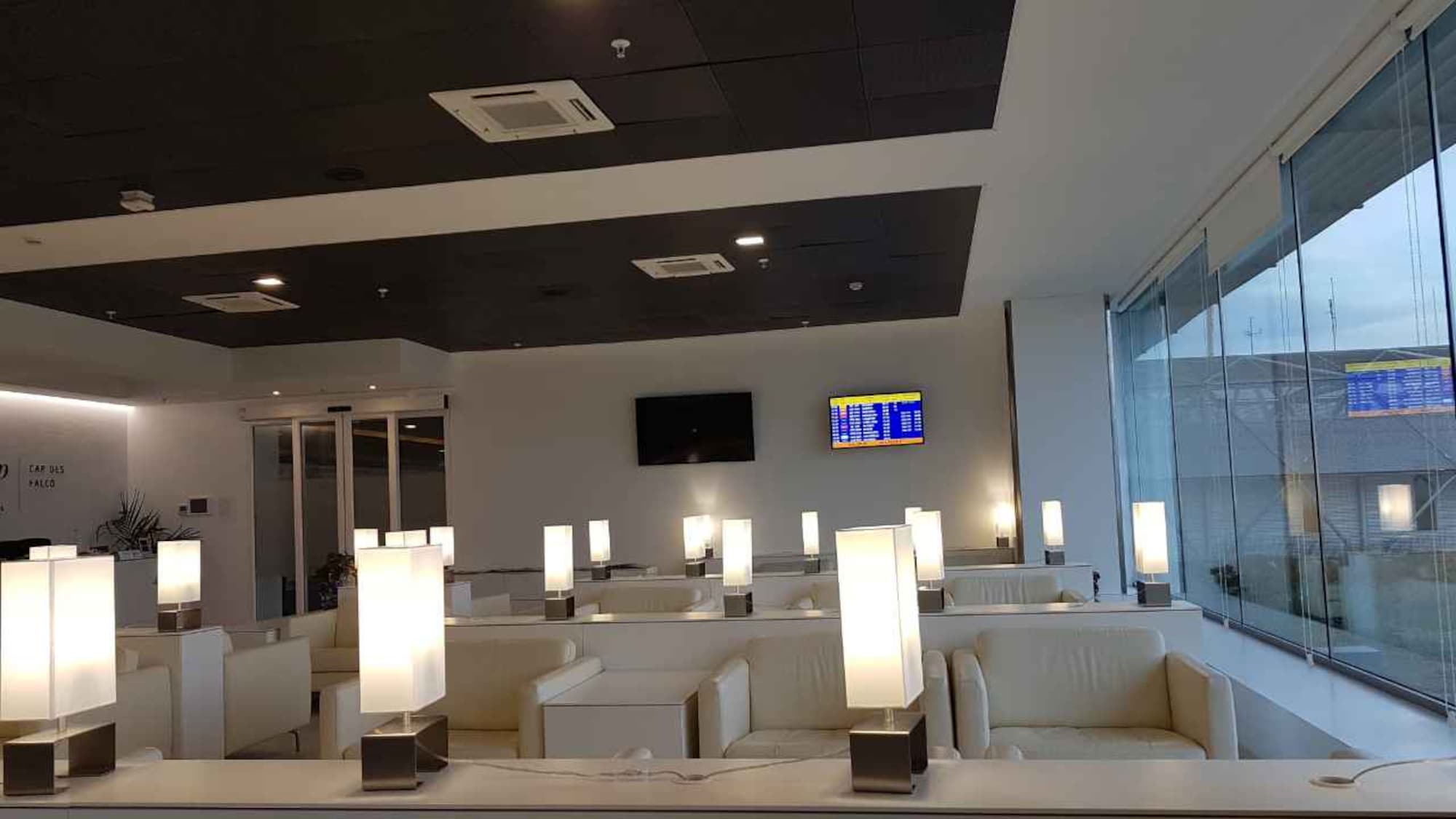 #4 of 5 images of Sala VIP Cap Des Falco