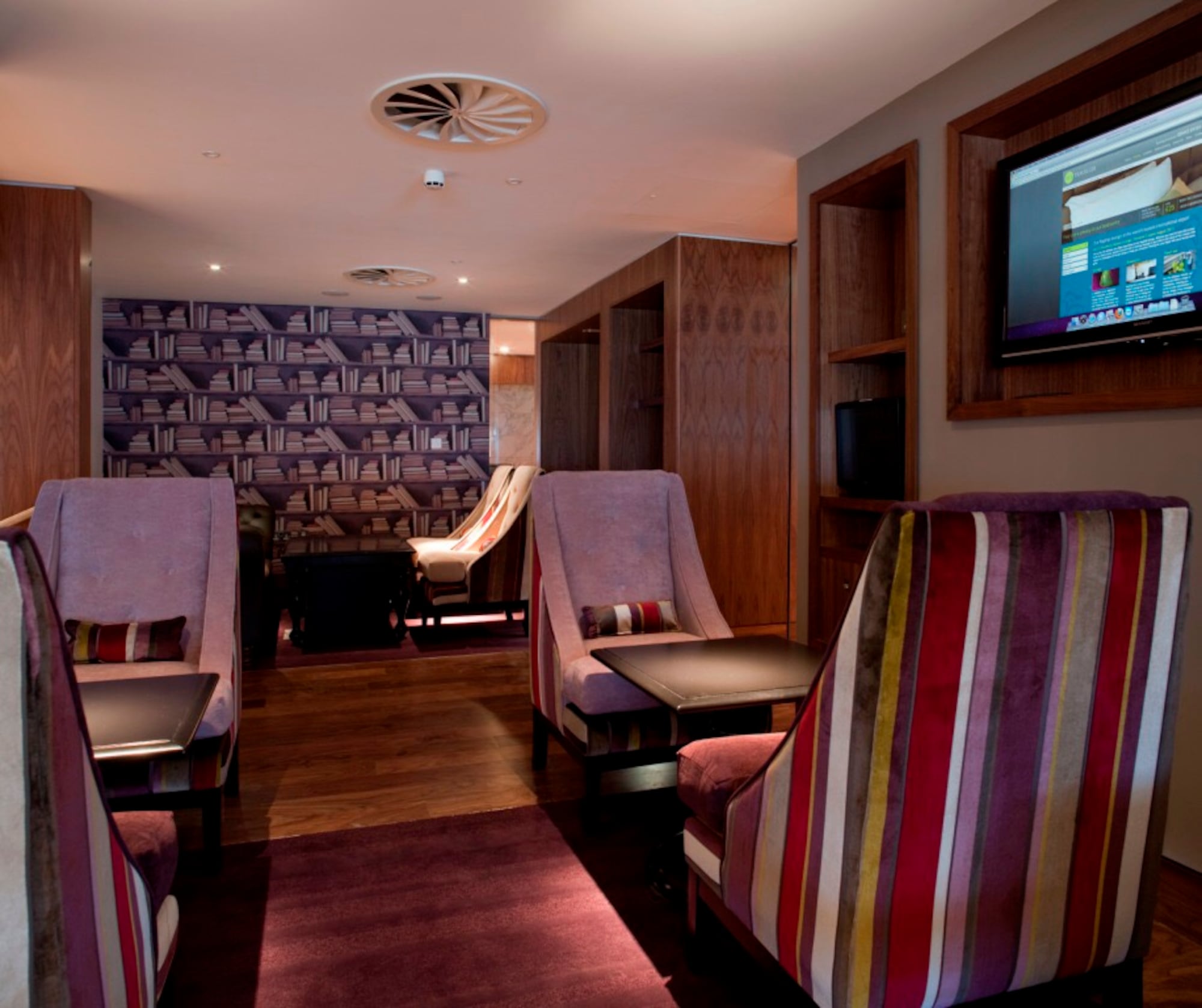 #3 of 5 images of No1 Lounges, Heathrow Terminal 3