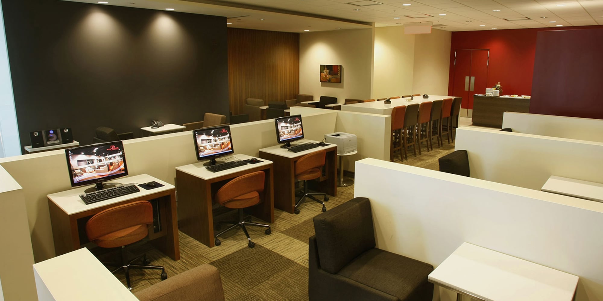 #2 of 5 images of Plaza Premium Lounge
