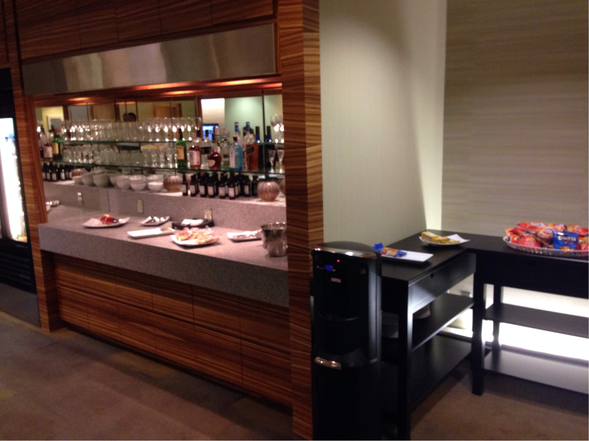 #3 of 5 images of Swissport Lounge