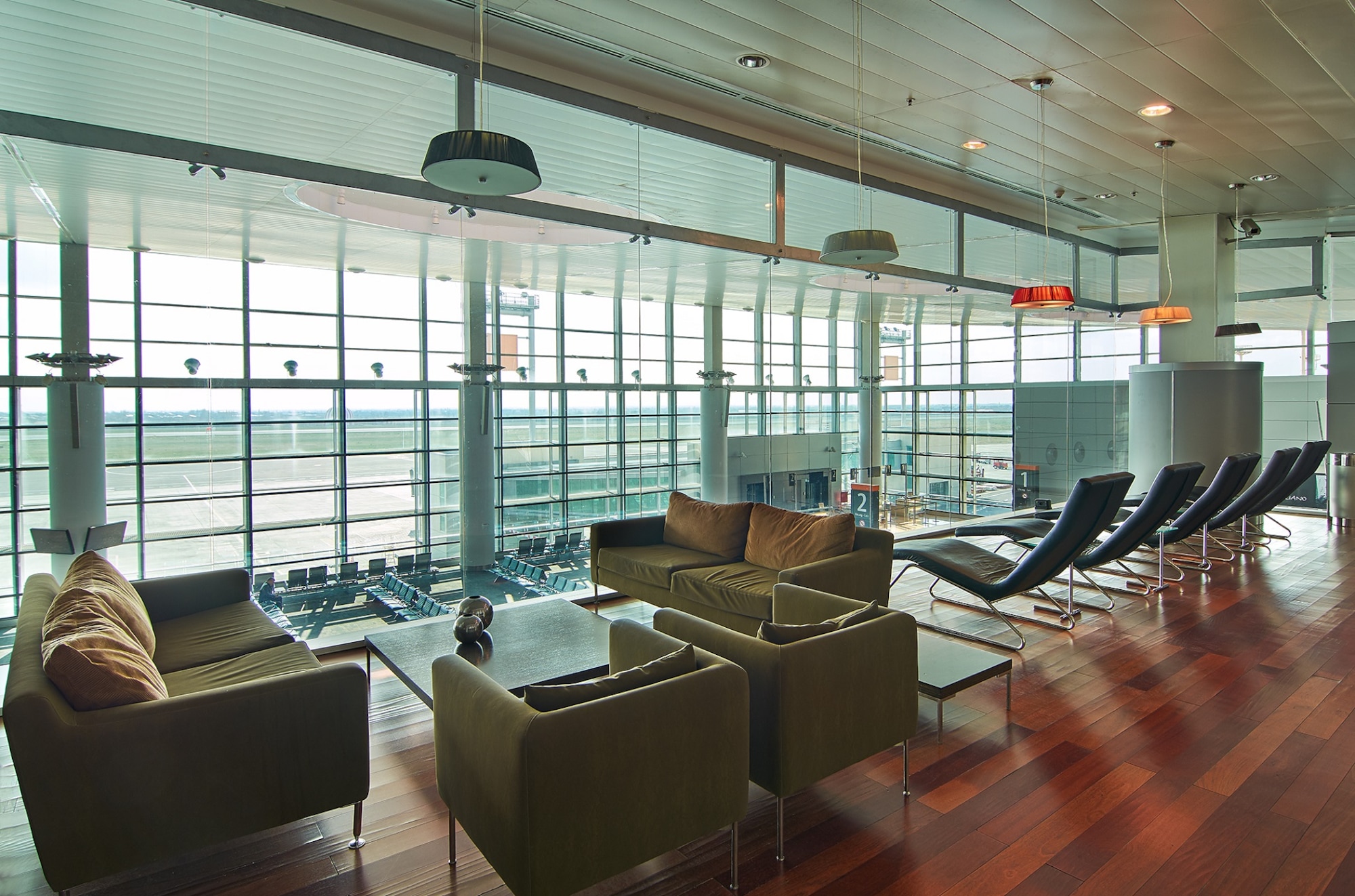 #2 of 5 images of Business Lounge