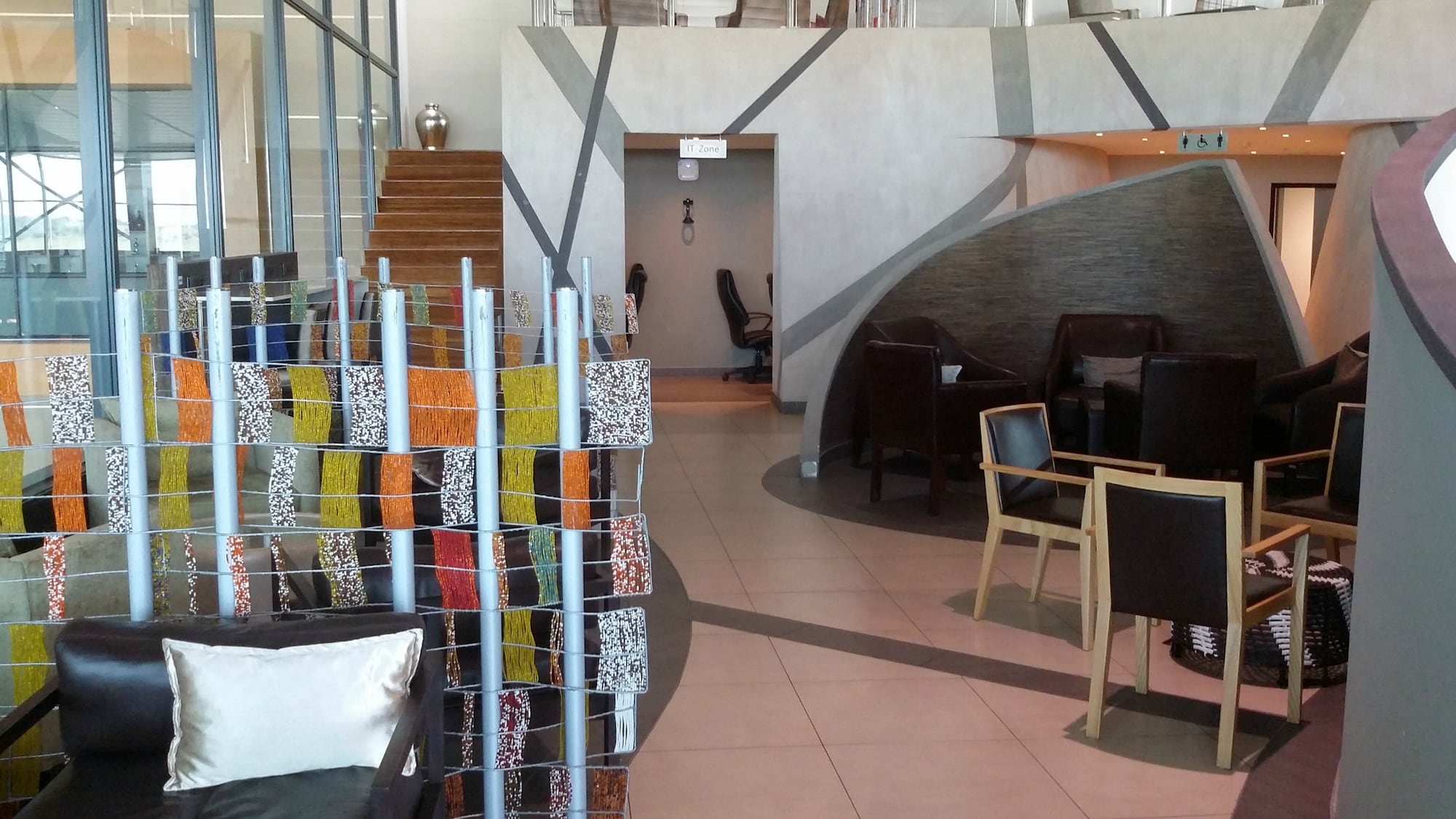#5 of 5 images of Umphafa Lounge