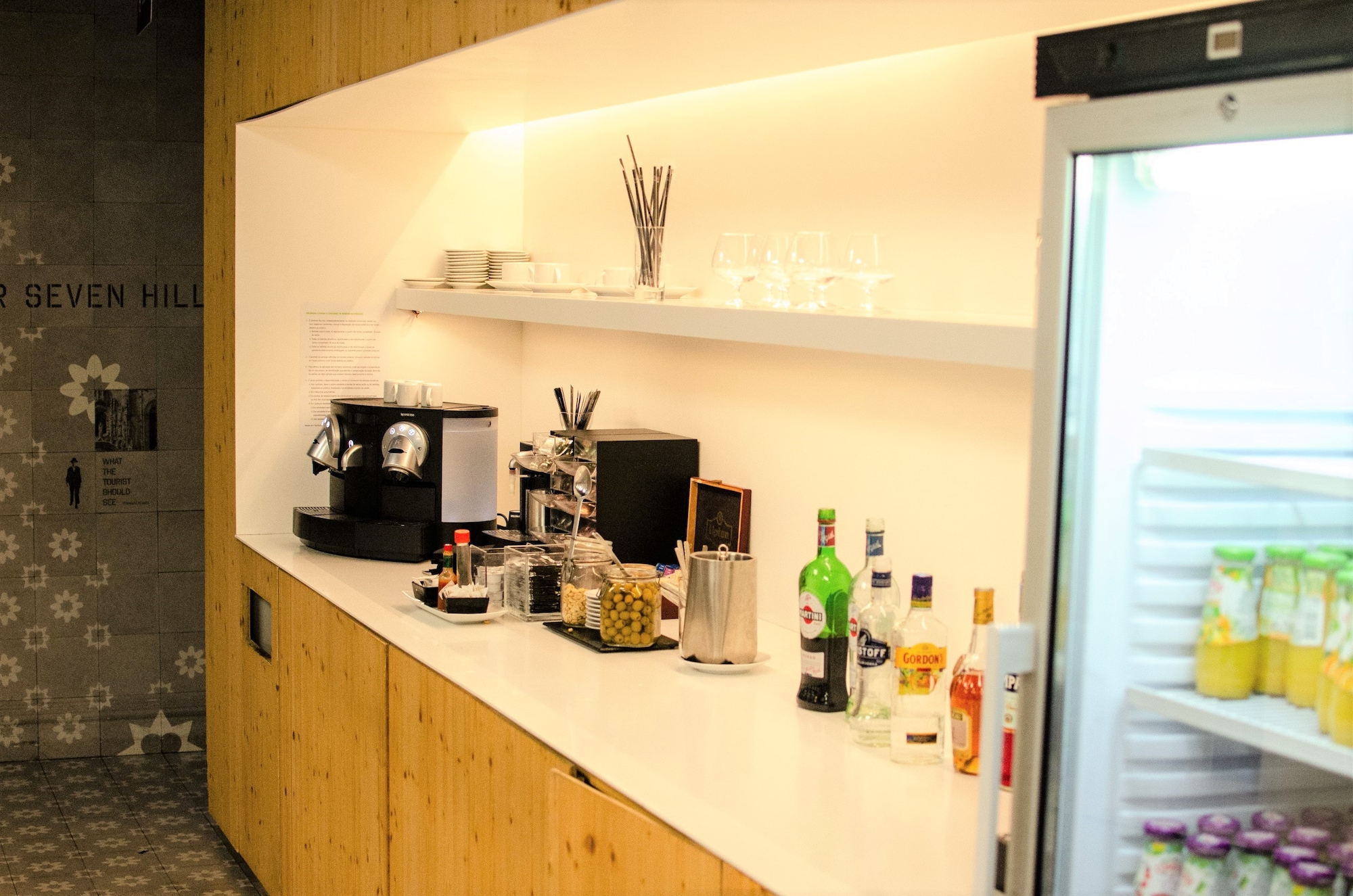#4 of 5 images of ANA Airport Lounge