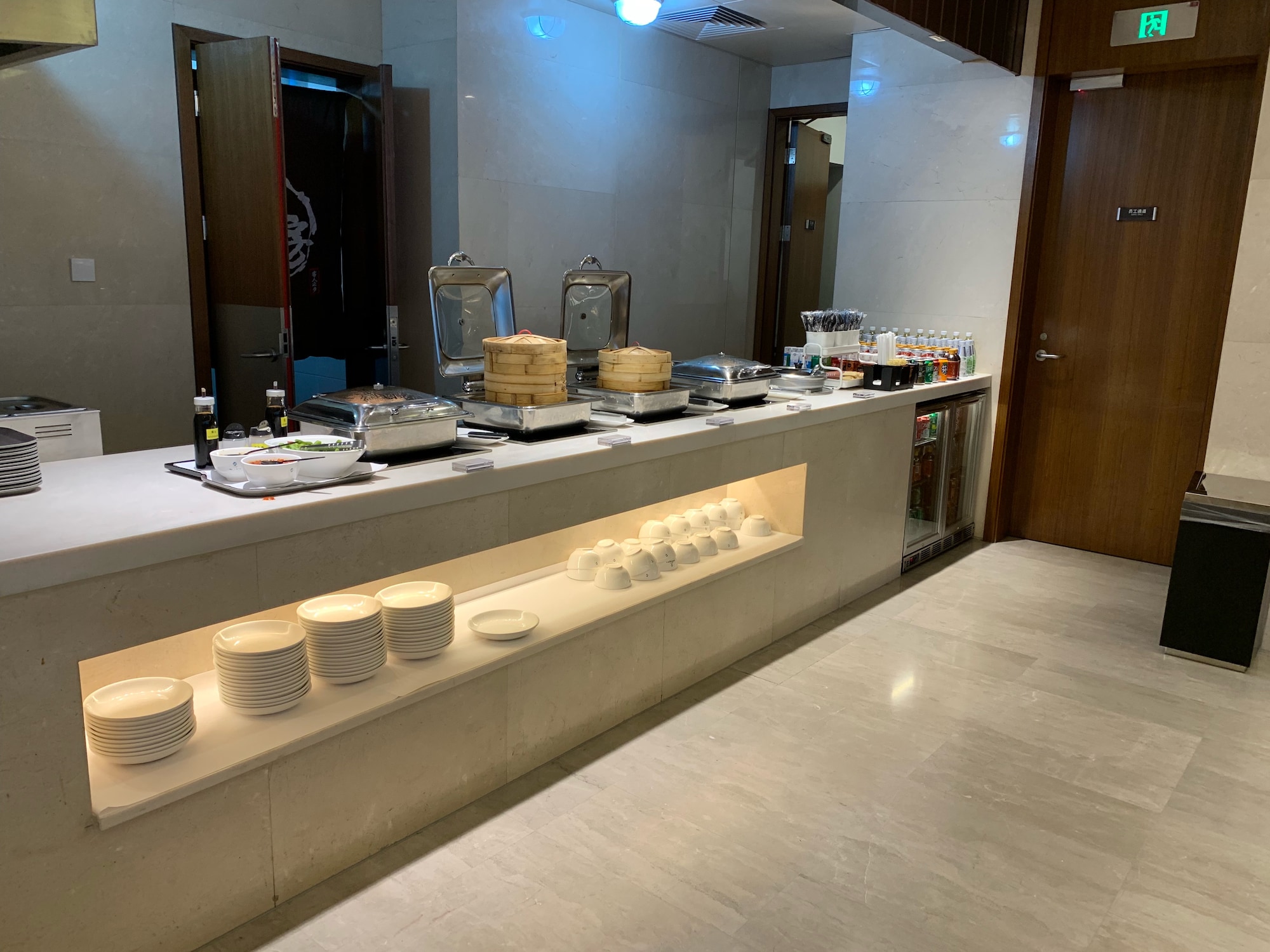 #3 of 5 images of V03 VIP Lounge