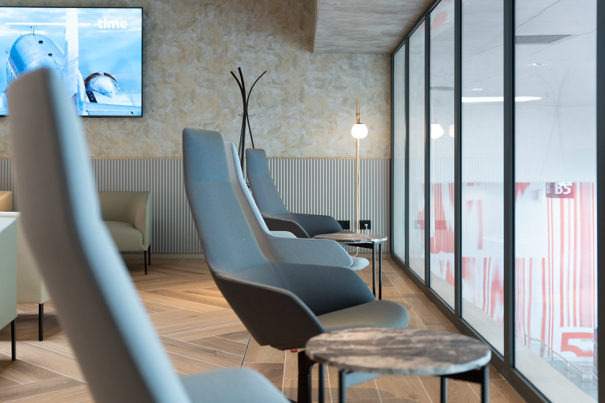 #2 of 5 images of HelloSky Milan Bergamo Lounge
