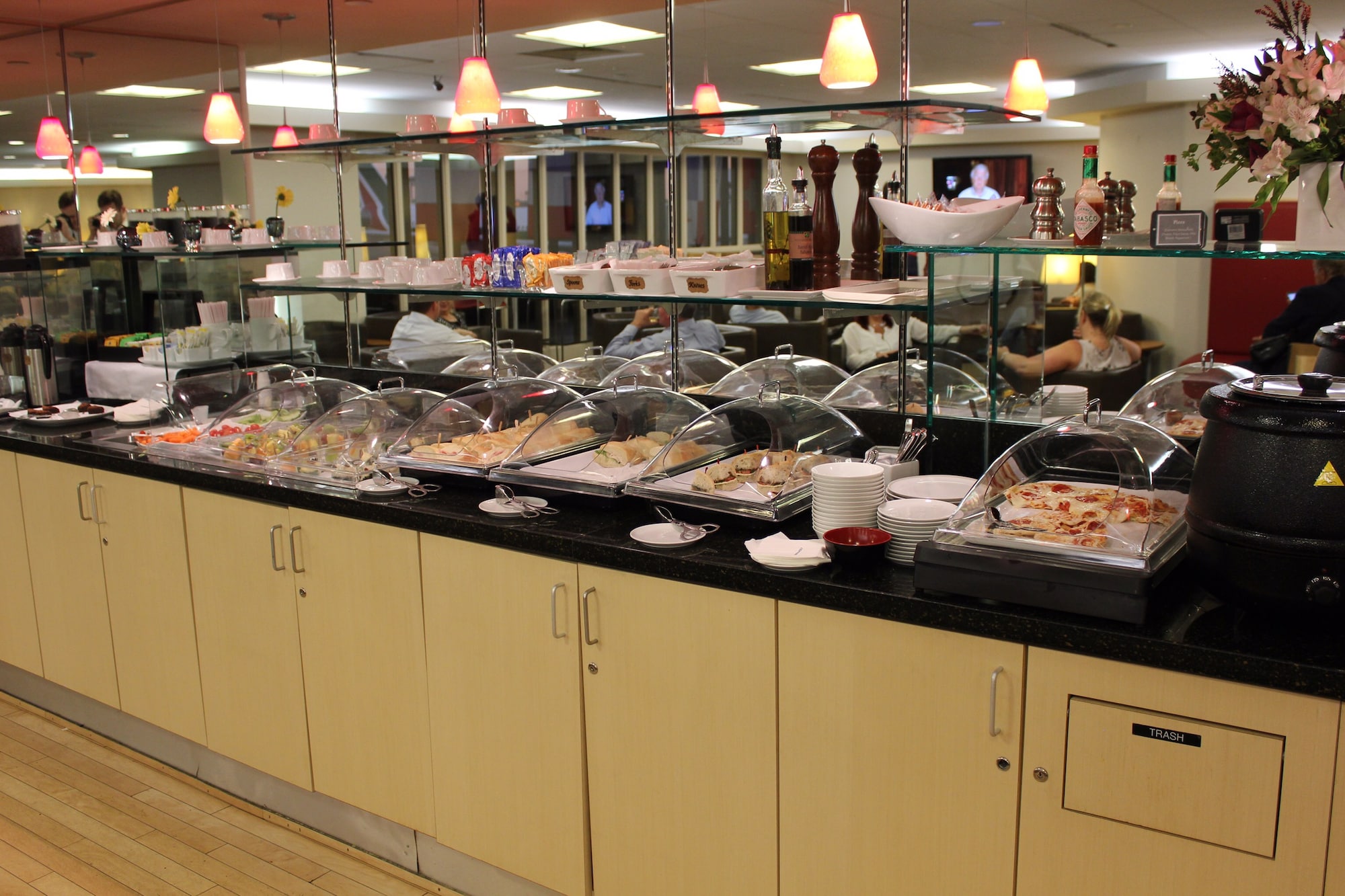#3 of 5 images of Air France Lounge