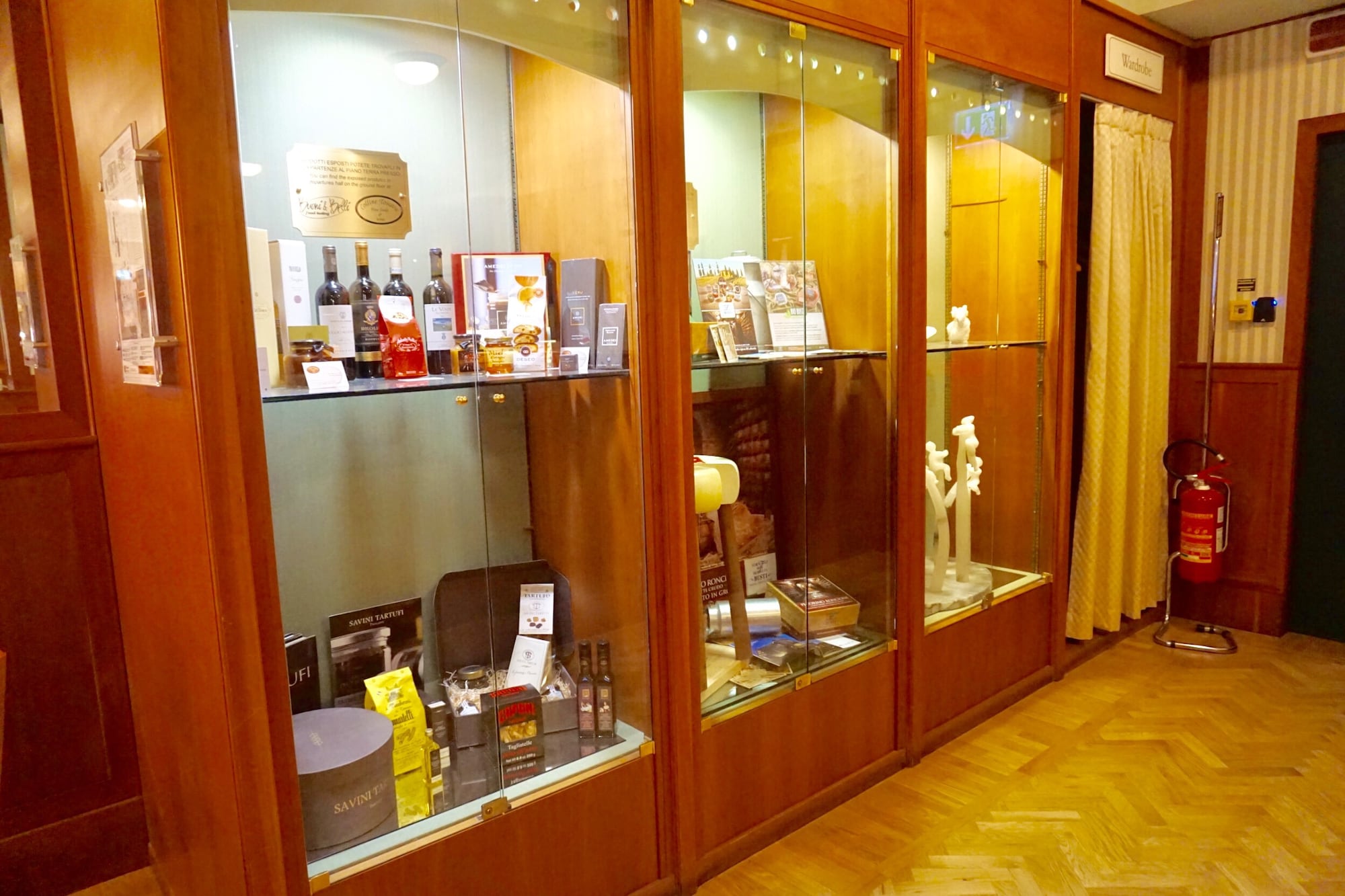 #5 of 5 images of Sala VIP Galilei