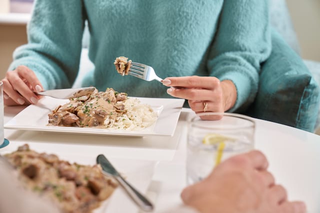 Lounge thumbnail 4