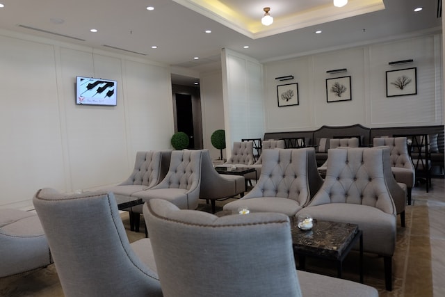 Lounge thumbnail 2