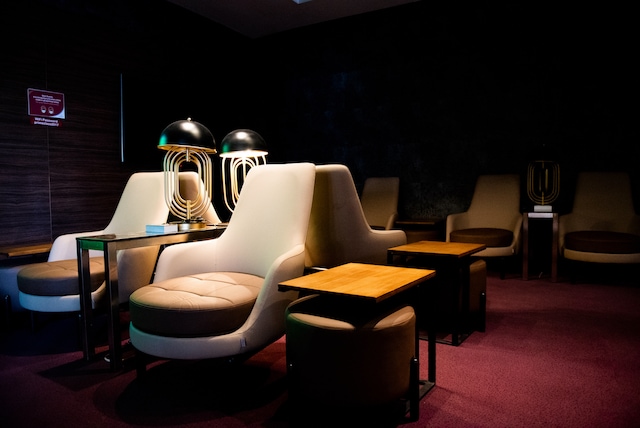 Lounge thumbnail 5