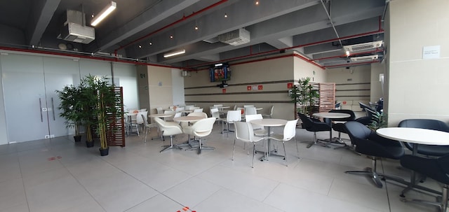 Lounge thumbnail 1