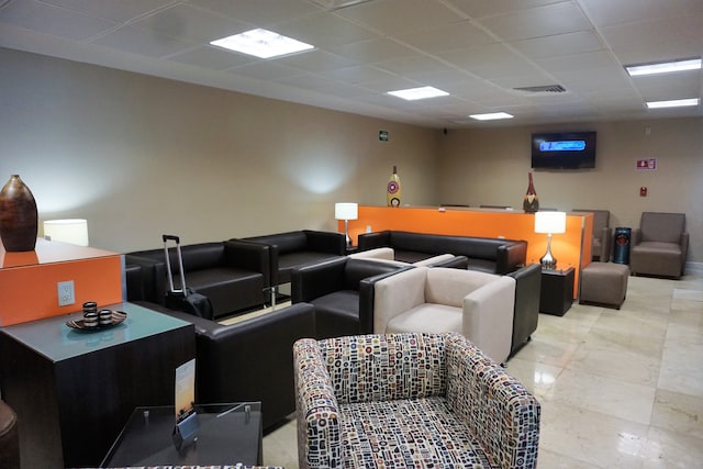 Lounge thumbnail 2