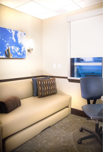 Lounge thumbnail 2