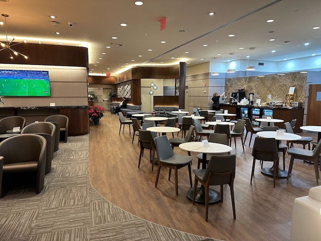 Lounge thumbnail 5
