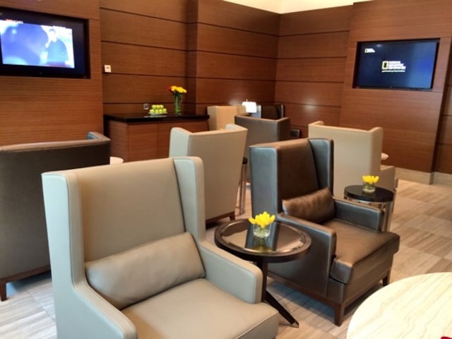 Lounge thumbnail 2