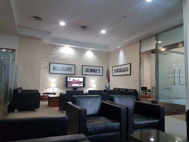 Lounge thumbnail 2
