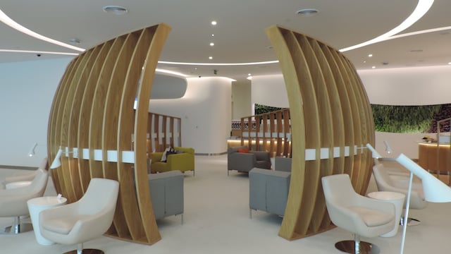 Lounge thumbnail 2