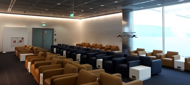 Lounge thumbnail 4