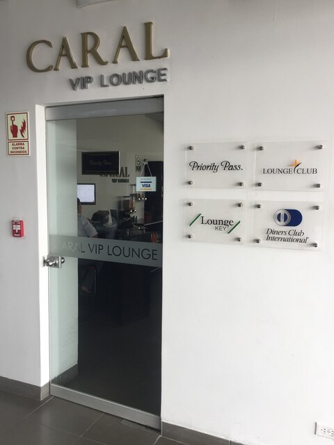 Lounge thumbnail 2