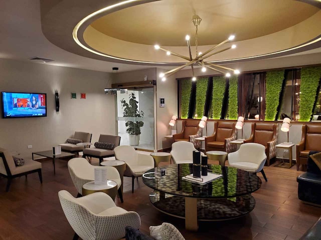 Lounge thumbnail 1