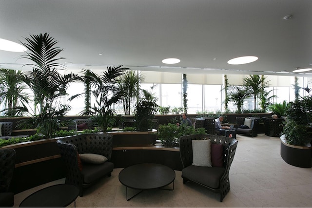 Lounge thumbnail 1
