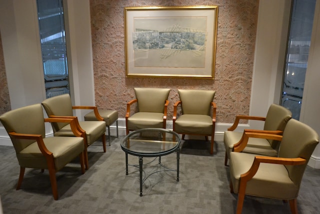 Lounge thumbnail 1
