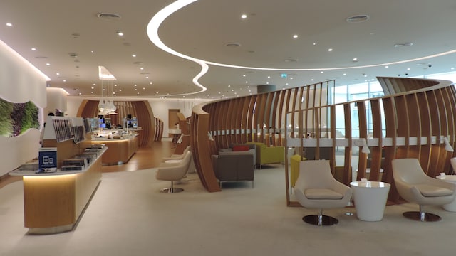 Lounge thumbnail 3