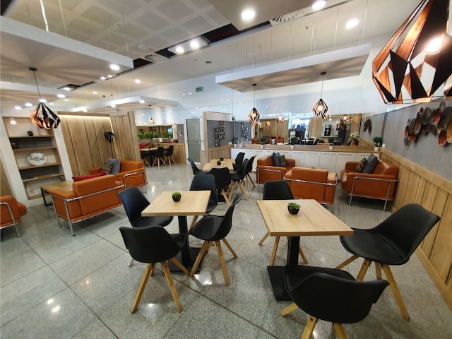 Lounge thumbnail 1