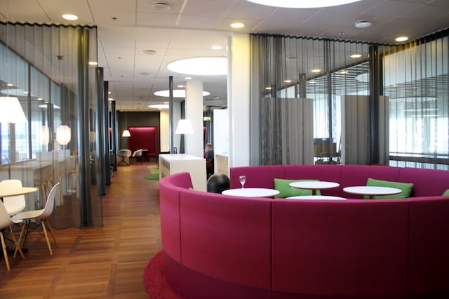 Lounge thumbnail 1