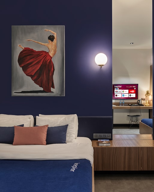 Lounge thumbnail 5