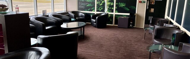 Lounge thumbnail 2