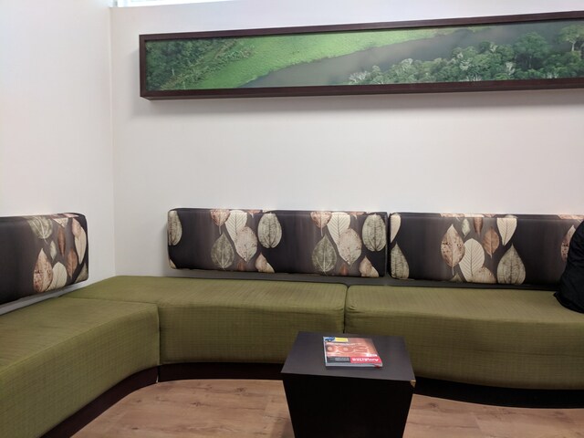 Lounge thumbnail 1