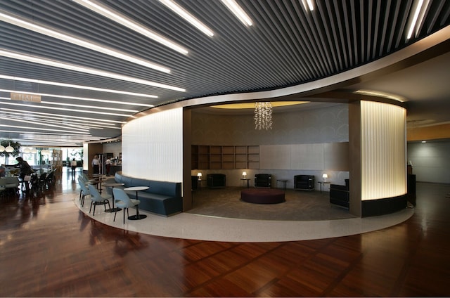 Lounge thumbnail 5