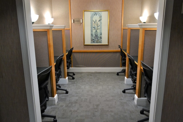 Lounge thumbnail 4